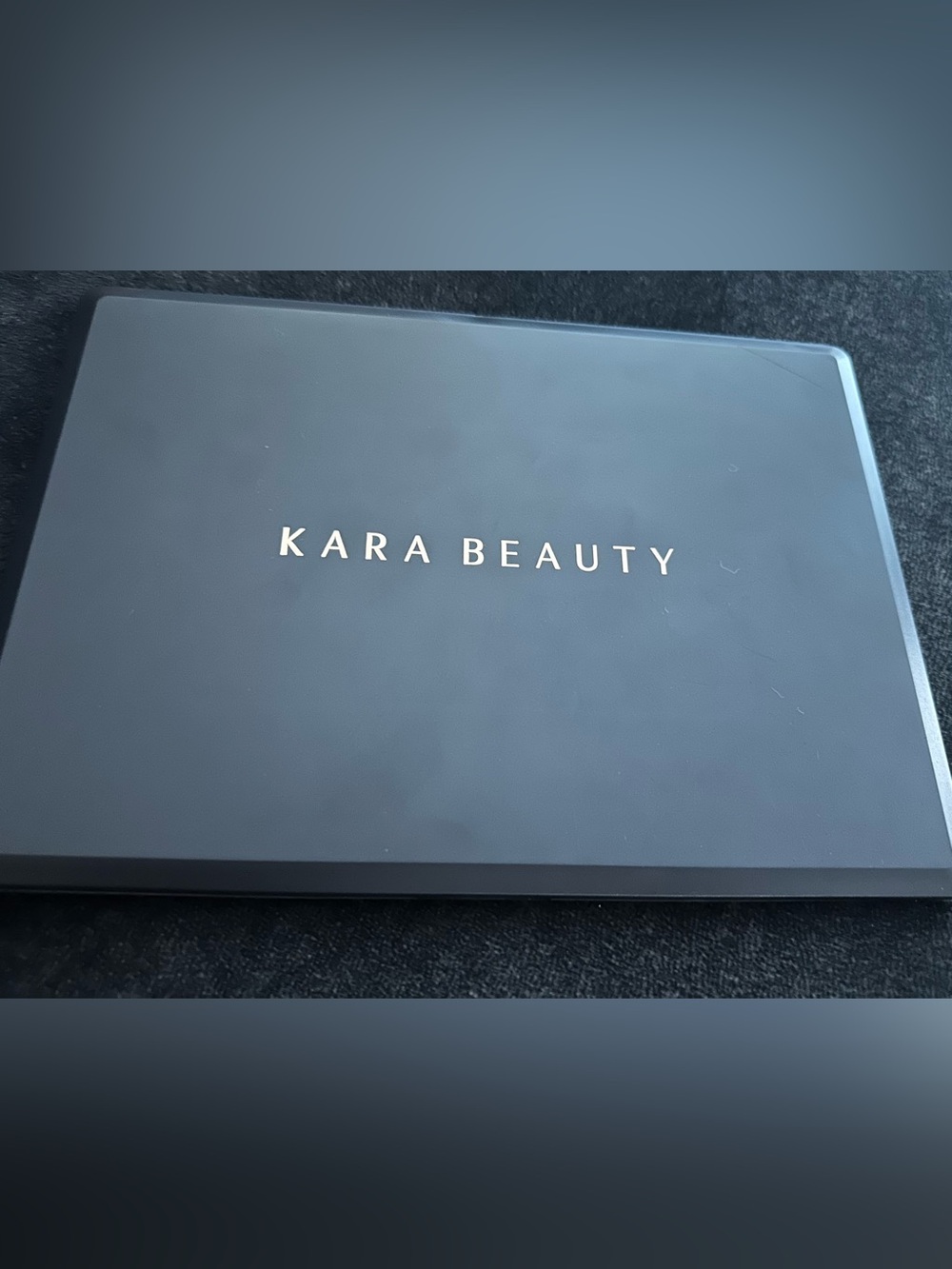 Kara Beauty Professional Makeup Eyeshadow Palette New 9.00"L x 6.5"W x 0.50"H